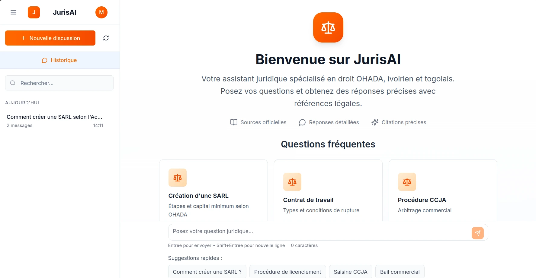 L'écran d'accueil d'Inikwe avec des questions de démarrage sur la création de SARL, le contrat de travail et l'arbitrage CCJA, et la barre latérale d'historique des conversations.